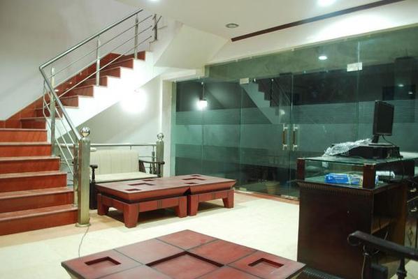 Hotel Clarks Inn Binsar